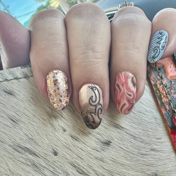 Color Street Color Play Box - March 2025 - Picture 6 of 7